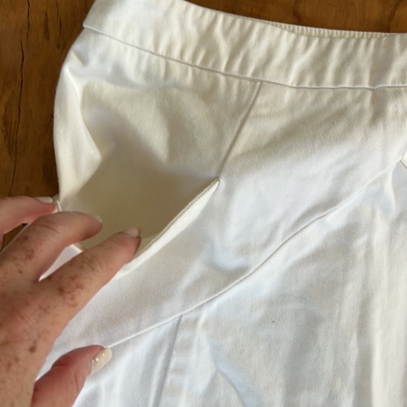 Express White Skirt - Picture 2 of 3